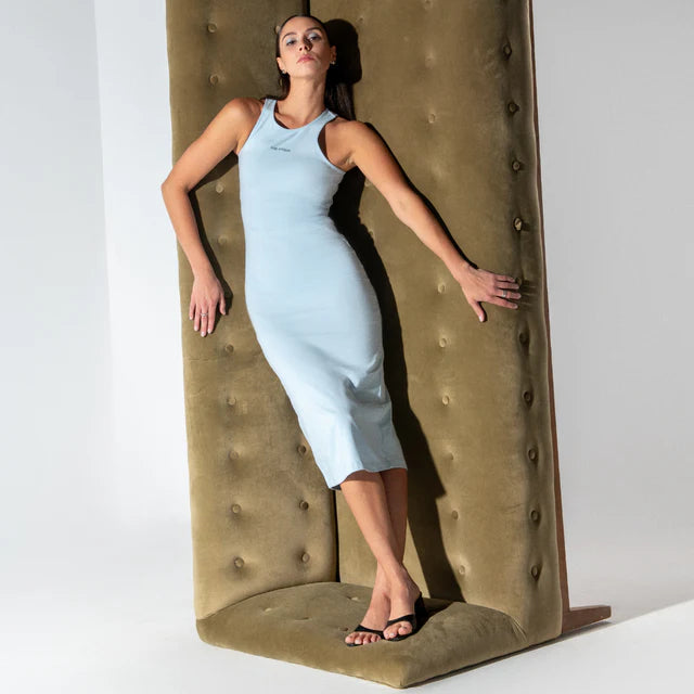 تصنيع ملابسك في السعودية أم الصين؟ قرار واحد يرفع أرباحك أو يحطم مشروعك